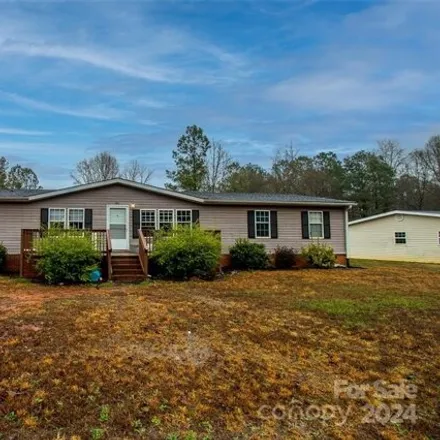 Buy this studio apartment on 112 Frontier Drive in Cherokee County, SC 29341