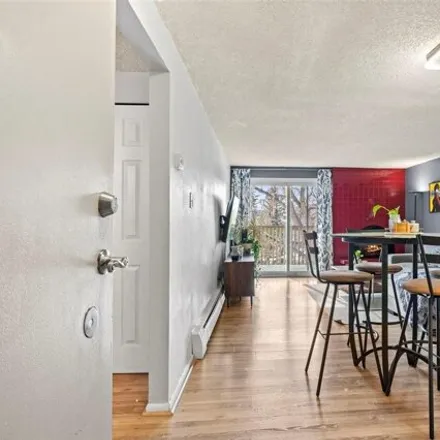 Image 6 - Club Valencia, 1300 South Parker Road, Denver, CO 80247, USA - Condo for sale