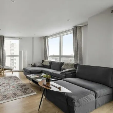 Rent this 3 bed apartment on Cornish House in Pump House Crescent, London