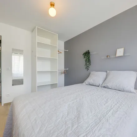 Rent this 1 bed apartment on Résidence Paso Doble in Avenue Général Frère, 69008 Lyon