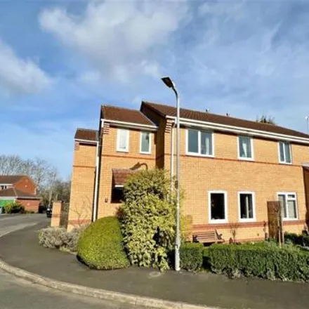 Buy this 4 bed duplex on Wensleydale Close in Grantham, NG31 8FH
