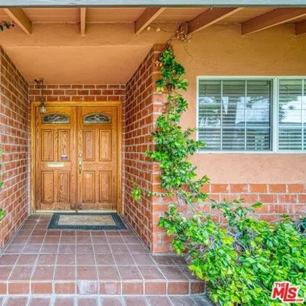 Buy this 4 bed house on 740 Avonglen Terrace in Glendale, CA 91206