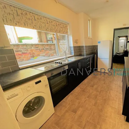 Image 3 - Rydal Street, Leicester, LE2 7HT, United Kingdom - Townhouse for rent