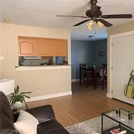 Image 3 - 2835 Winkler Avenue, Fort Myers, FL 33916, USA - Condo for rent