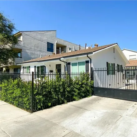 Rent this 1 bed apartment on Salami Studios in Denny Avenue, Los Angeles