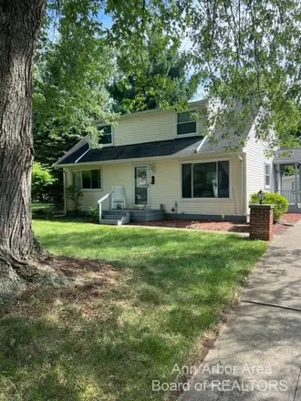 Buy this 3 bed house on 502 Cairns Street in Tecumseh, Lenawee County