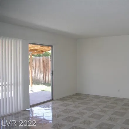 Image 2 - 6317 Parsifal Place, Las Vegas, NV 89107, USA - House for sale