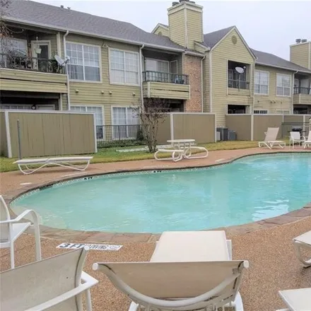 Buy this 1 bed condo on 4092 Esters Road in Irving, TX 75038