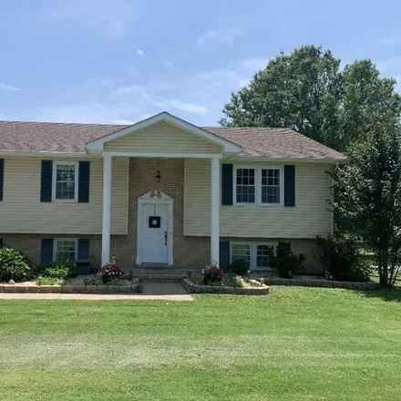 Buy this 4 bed house on 1537 Cave Mill Road in Bowling Green, KY 42104