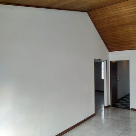 Rent this 2 bed apartment on Banco Pichincha in Avenida Calle 26 Sur, Localidad Kennedy