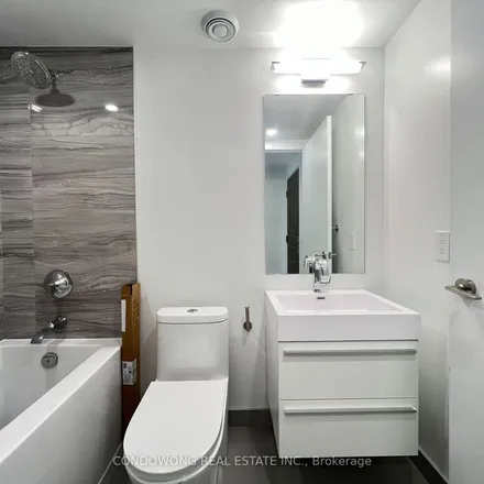 Image 3 - IAMSTATIC, 401 Logan Avenue, Old Toronto, ON M4M 2P2, Canada - Apartment for rent