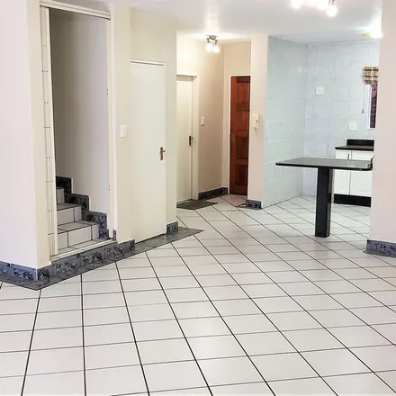 Image 2 - Spring Street, Rivonia Gardens, Sandton, 2157, South Africa - Apartment for rent
