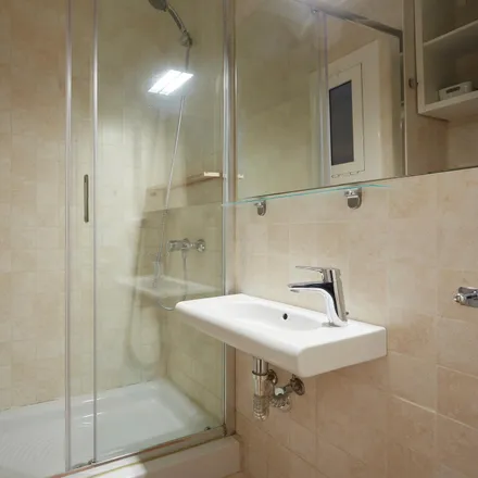 Image 9 - Carrer de Septimània, 61, 08006 Barcelona, Spain - Apartment for rent