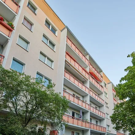 Rent this 3 bed apartment on Ringstraße 51 in 04209 Leipzig, Germany