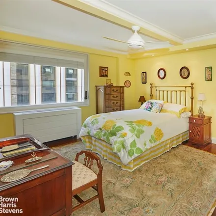 Image 9 - 10 WEST 66TH STREET 12F in New York - Apartment for sale