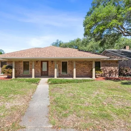 Buy this 3 bed house on 136 Dulcito Lane in Lafayette, LA 70503