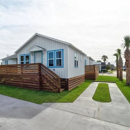 Buy this 1 bed house on buildings in East Roberts Avenue, Port Aransas