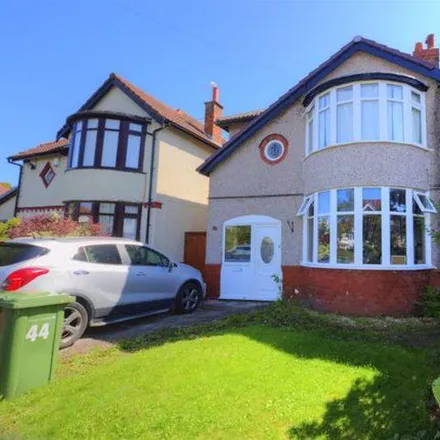 Rent this 3 bed duplex on Ilford Avenue in Little Crosby, L23 7YE