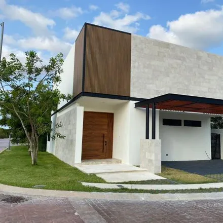 Buy this 4 bed house on unnamed road in 77506 Cancún, ROO