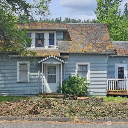 Buy this 3 bed house on 1035 Algona Boulevard North in Algona, King County