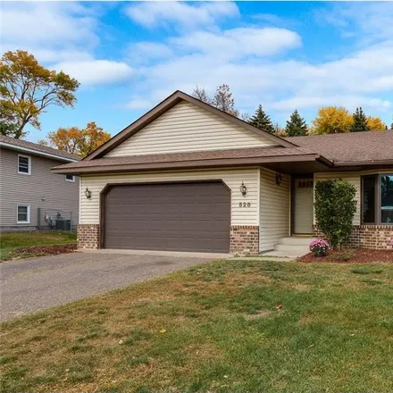 Buy this 4 bed house on 528 Wedgewood Drive in Mahtomedi, MN 55115