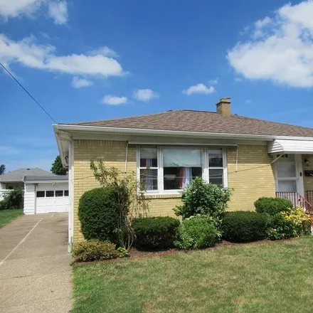 Buy this 4 bed house on 404 East 35th Street in Erie, PA 16504