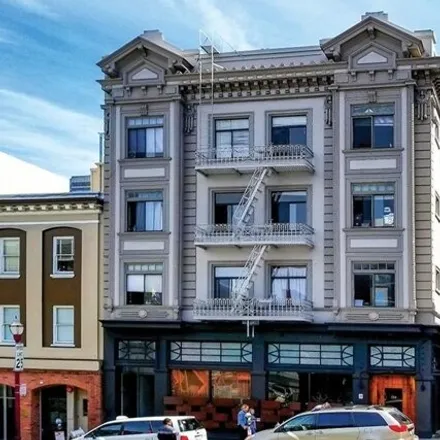 Buy this studio house on 371 Broadway in San Francisco, CA 94133