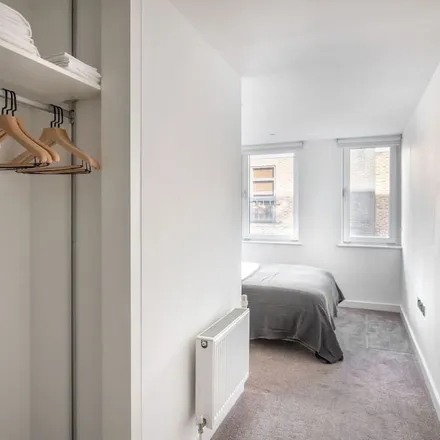 Rent this 2 bed apartment on London in N1 7GN, United Kingdom