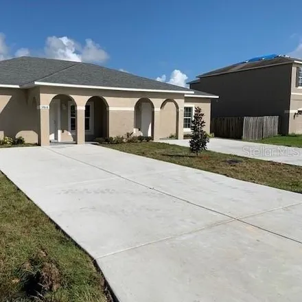 Buy this 6 bed house on 609 Bluebill Court in Polk County, FL 34759