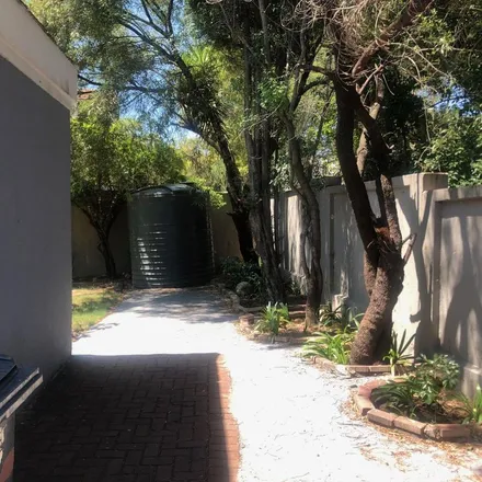 Image 3 - Cedar Street, Beverley Gardens, Randburg, 2125, South Africa - Apartment for rent