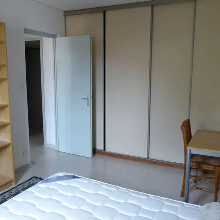 Rent this 2 bed apartment on 245 Chemin de la Combe de Bonnet in 46000 Cahors, France