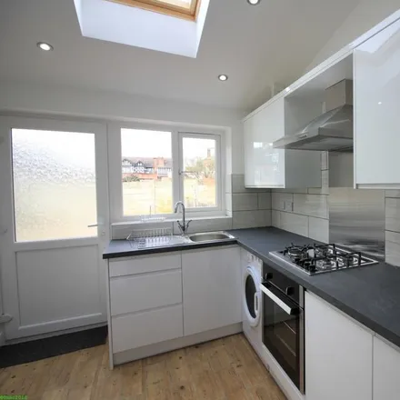 Rent this 6 bed townhouse on 45 Severn Road in Coventry, CV1 2BD