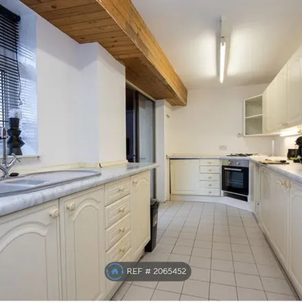 Rent this 5 bed townhouse on Woodhouse Street in Manchester, M18 8PD