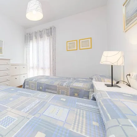 Rent this 1 bed apartment on Fuengirola in Avenida Jesús Santos Reín, 29640 Fuengirola