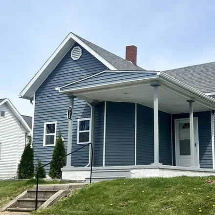 Buy this 2 bed house on 910 West King Street in Garrett, IN 46738