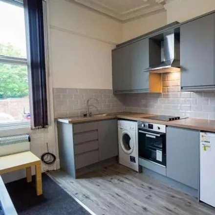 Image 3 - 14 Holberry Gardens, Sheffield, S10 2FR, United Kingdom - Apartment for rent