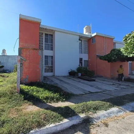 Buy this 3 bed house on Calle Fray Servando Teresa de Mier in 39810 Tuncingo, GRO