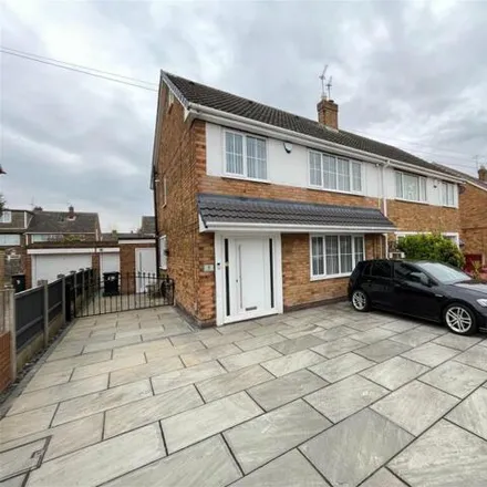 Buy this 4 bed duplex on Linkswood Avenue in Doncaster, DN2 5QQ