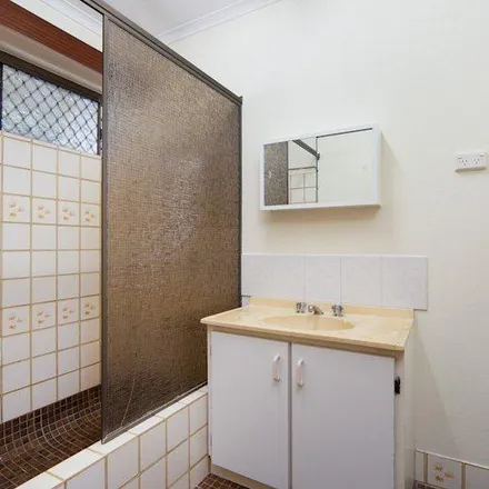Image 4 - Morgan Street, Yorkeys Knob QLD 4878, Australia - Apartment for rent