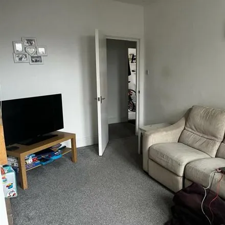 Image 2 - 34-44 Cecil Road, Kingswood, BS15 8NA, United Kingdom - Apartment for rent