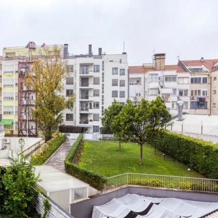 Image 6 - Avenida Conde Valbom 81, 1050-070 Lisbon, Portugal - Apartment for rent