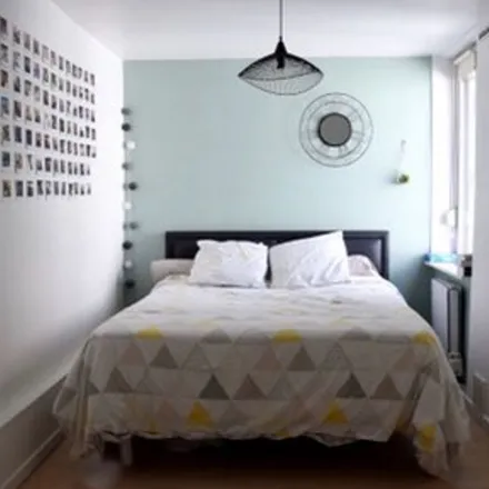 Rent this 2 bed apartment on Hôtel de Ville de Villeneuve d'Ascq in Place Salvador Allende, 59650 Villeneuve-d'Ascq