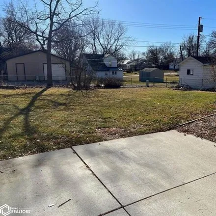 Image 3 - 351 East Jefferson Street, Mount Ayr, IA 50854, USA - House for sale