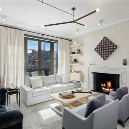 Image 2 - 155 East 79th Street, New York, NY 10075, USA - Condo for sale