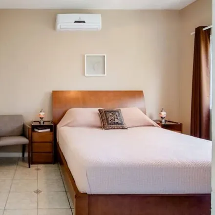 Rent this 6 bed house on Rua Praia do Pulso in Perequê-Açu, Ubatuba - SP