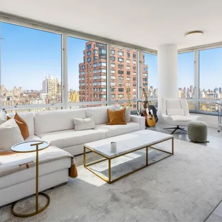Image 2 - 150 Columbus Avenue, New York, NY 10025, USA - Apartment for rent