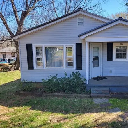 Buy this 2 bed house on 143 Oakridge Drive in Forest City, NC 28043