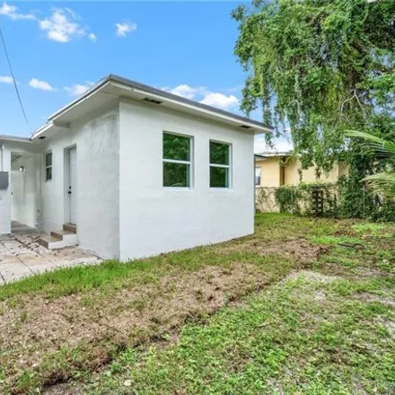 Image 5 - 322 Northeast 110th Terrace, Miami Shores, Miami-Dade County, FL 33161, USA - House for rent