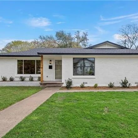 Image 1 - 2223 Rosewood Drive, Waco, TX 76710, USA - House for sale