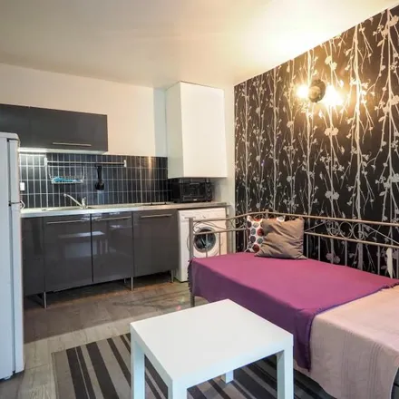 Rent this 2 bed apartment on Agentissimo in Rue Léopold-Bellan, 75002 Paris